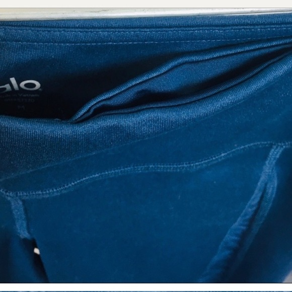 Alo Yoga Show Off Blue Mesh leggings - Picture 9 of 9